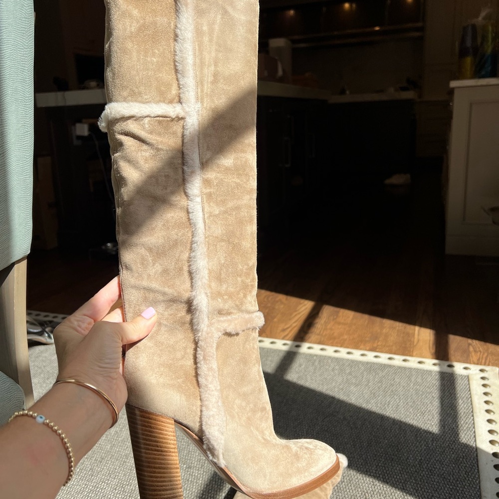 NWT Gianvito Rossi OVER THE KNEE suede shearling boot size 8.5. GORGEOUS!